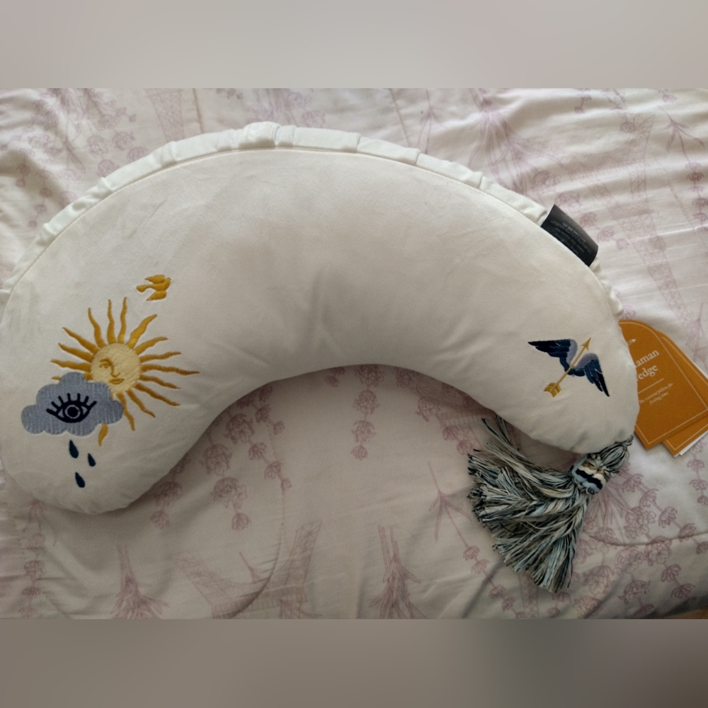 Nursing pillow